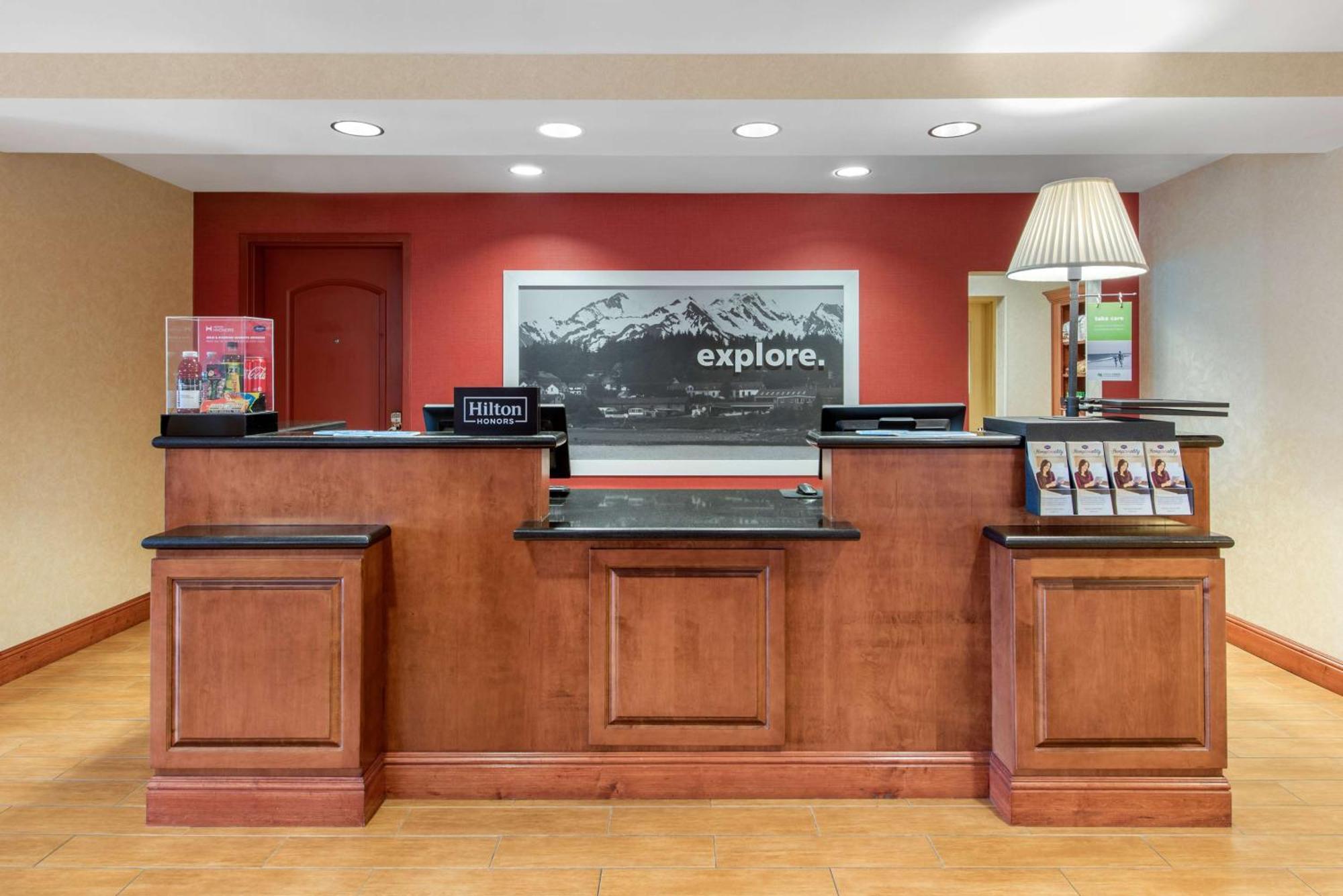 Hampton Inn & Suites Arcata Exterior photo